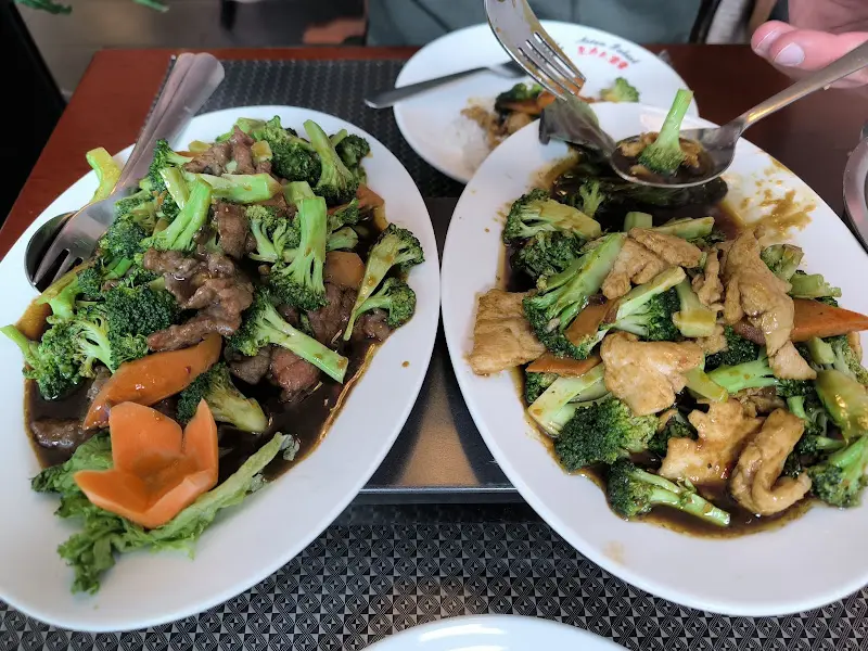 Qilin China-Restaurant_(Werra)_slider_image_2