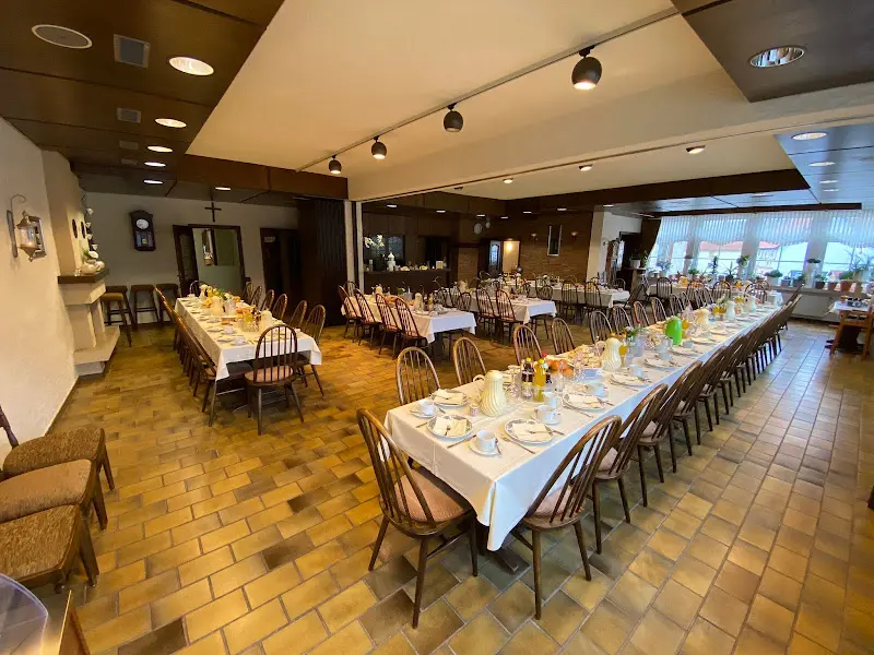 Gasthof Zum Brunnenfeger ristorante a Hilders