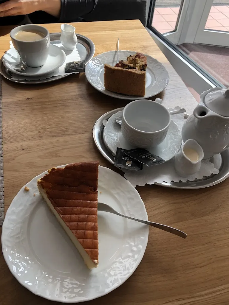 Big BornBoese_Café Gmütlich_Fahrenbach_review