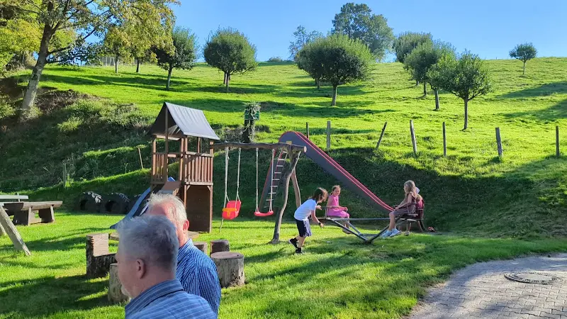 Zum Kaiserwirt_(Bergstraße)_slider_image_2