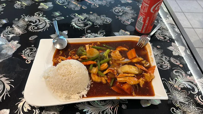 MINH LONG_(Bergstraße)_slider_image_2