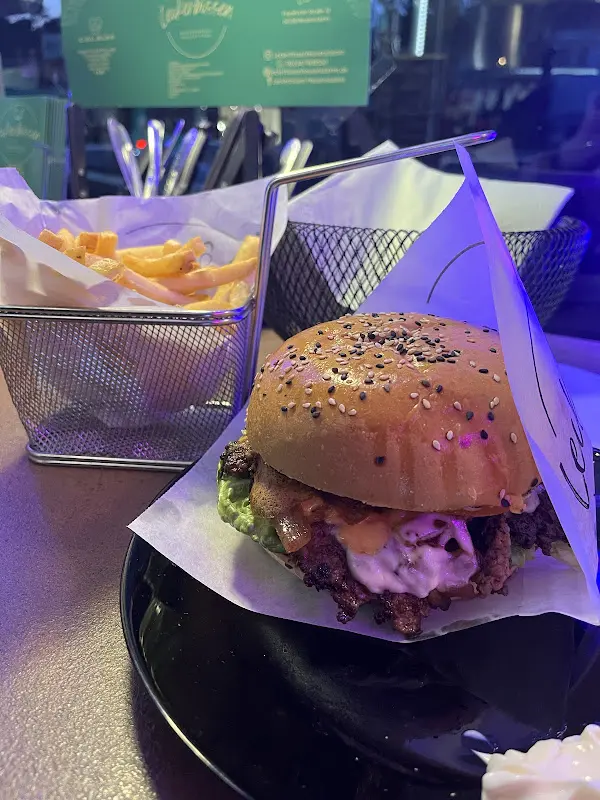 Christian Herkenhoff Marziano_Leckerbissen_Heusenstamm_recensione