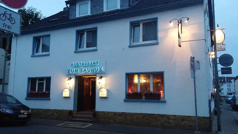 Restaurant zum Taunus restaurant in Main