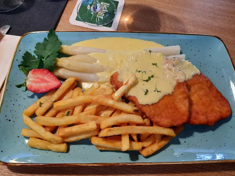 Karina Bein_Unter den Linden_Hungen_review