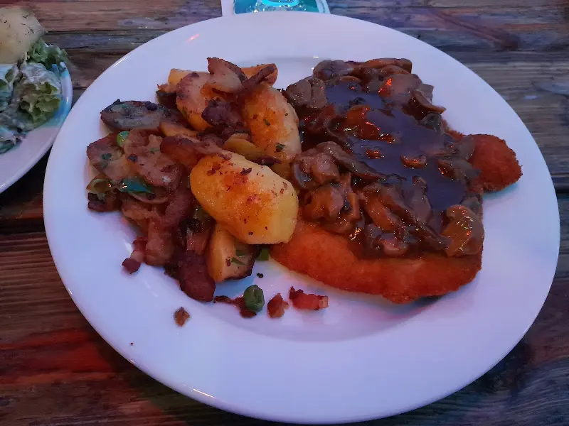 Gaststätte & Kegelbahn Mehrzweckhalle Inheiden_Hungen_slider_image_2