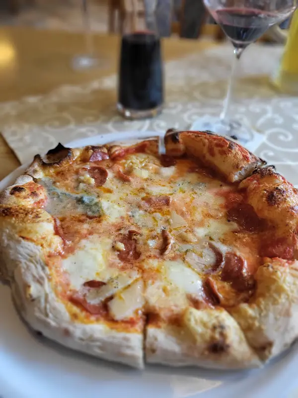 Ristorante - Pizzeria Lindenhof restaurant in Kefenrod