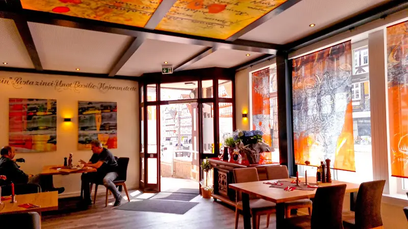 Hirschapotheke-Restaurant_Hofgeismar_slider_image_1