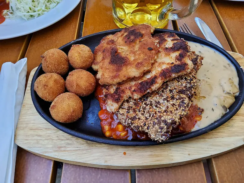 Villa Wirtshaus Kopenick Hotel_Hofgeismar_slider_image_3