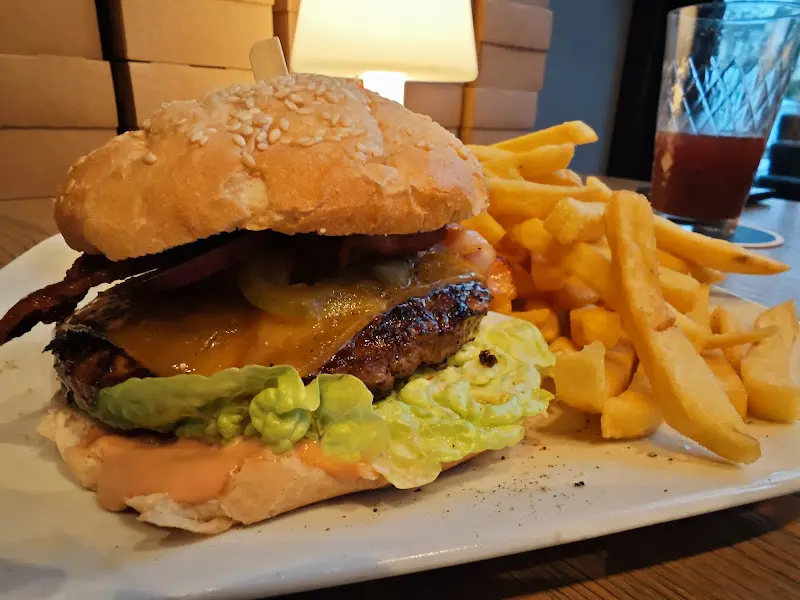 Die Lounge Der Burger__slider_image_3