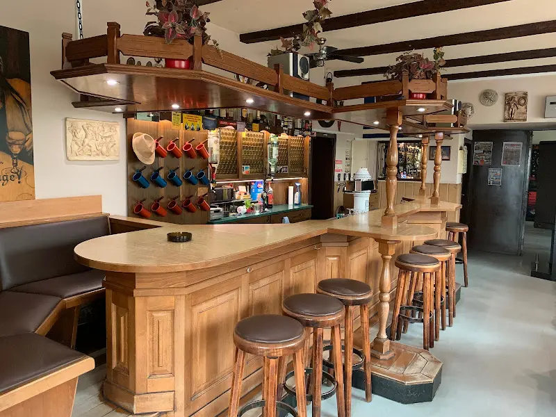 Alt Petterweil „Zum Grieche“_Karben_slider_image_1