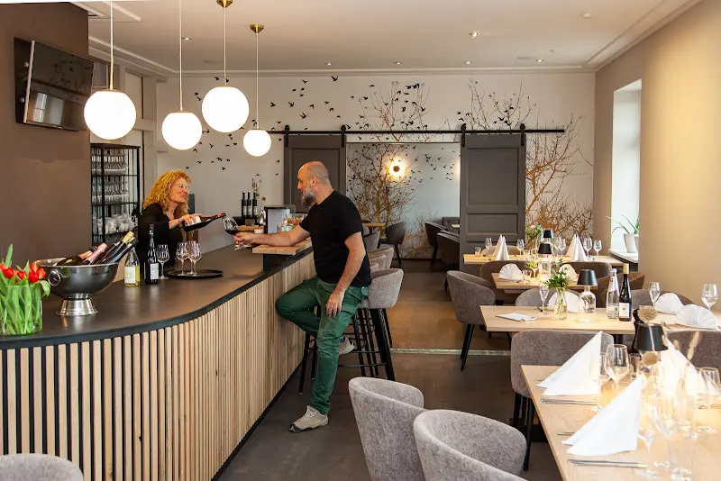 Restaurant Chamamé in der Weinbar Künstler restaurant in Rhein