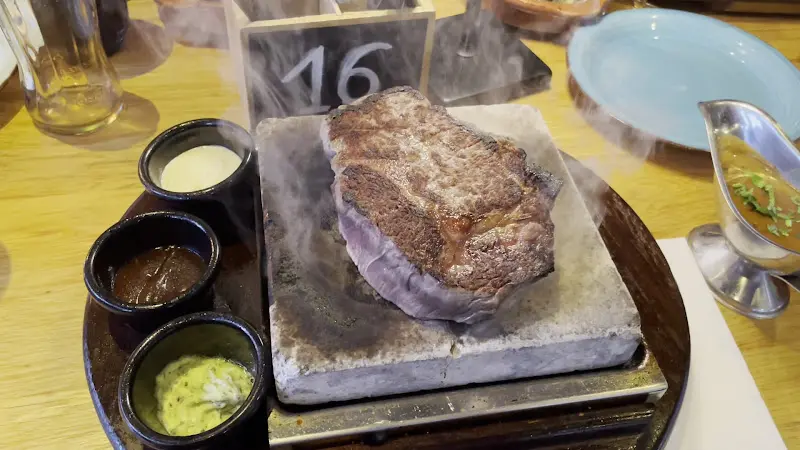 FRANKIES Steak & Burger Haus_Kelsterbach_slider_image_2