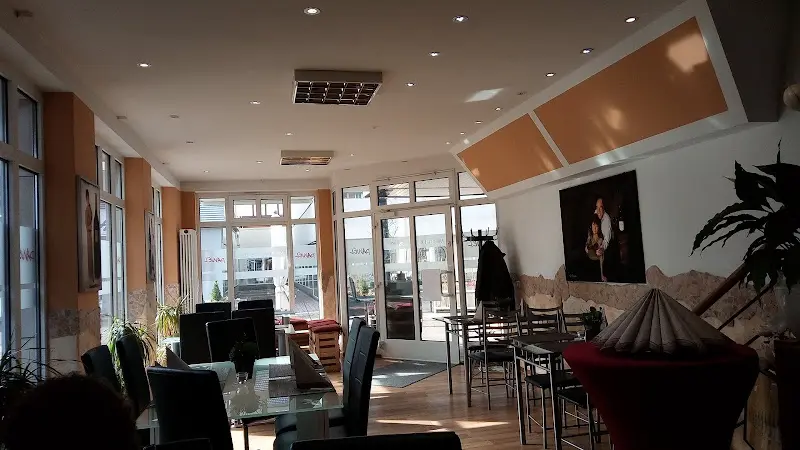 Vinothek Bistro Pawel_Korbach_slider_image_1