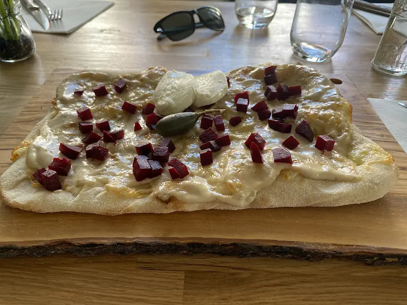 Deli Fiona_Taunus_slider_image_2