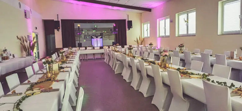 V&O Stuhlhussen - Tischdecken Verleih_Vereinsheim Laufdorf Eulenschänke und Bürgersaal_Schöffengrund_review