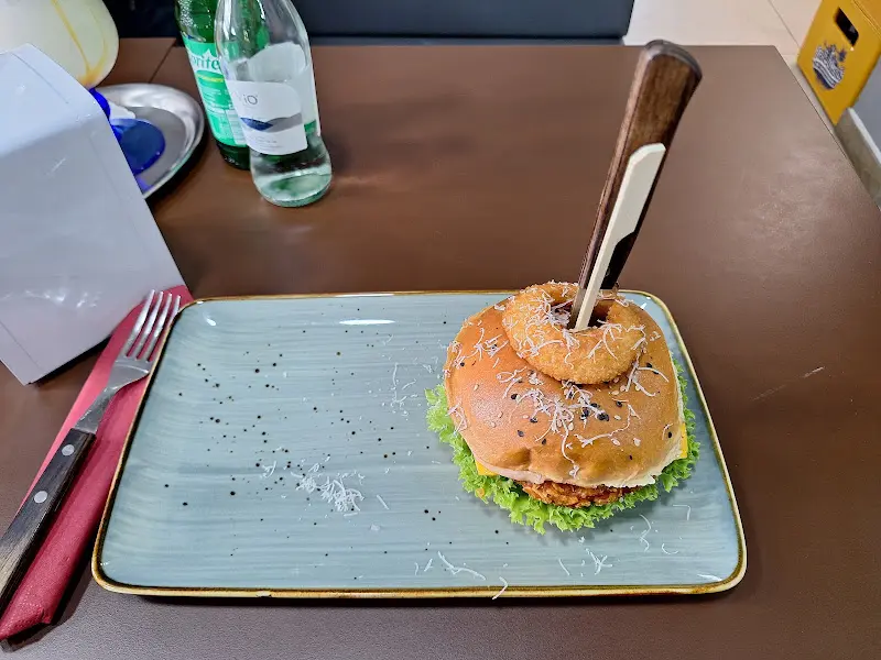Firenzia_Burger-Kreis_Leun_review
