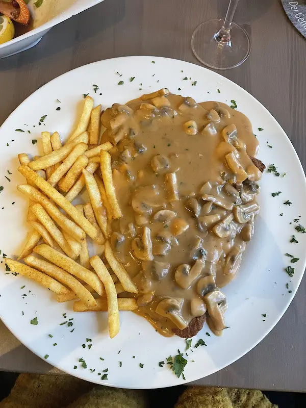 Pera Restaurant & Cocktail Lounge_Langenselbold_slider_image_3