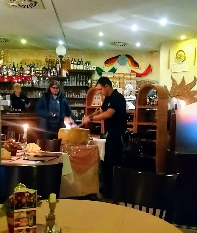 Ristorante Pizzeria La Piazzetta_(Hessen)_slider_image_1