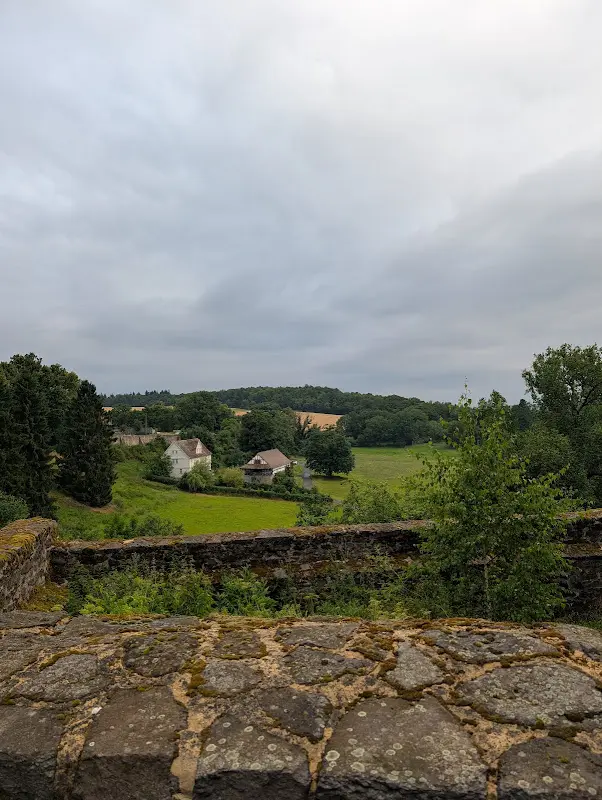 Jan-Niklas Schmidt_Burg Post Schloß Eisenbach - Lauterbach_(Hessen)_review