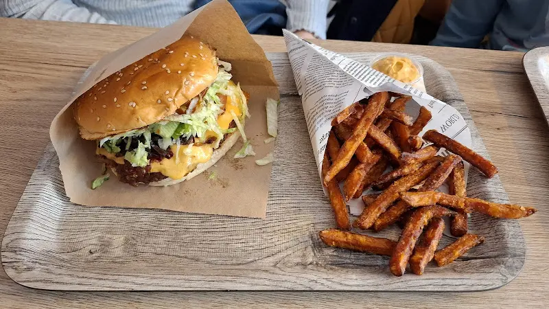 Easy Burger_(Hessen)_slider_image_1