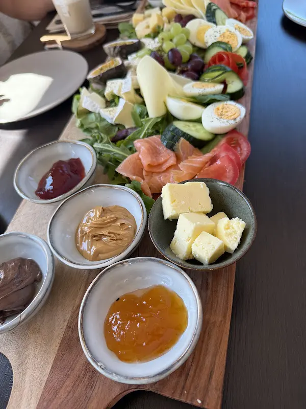 Lucy_Dalia_Taunus_review