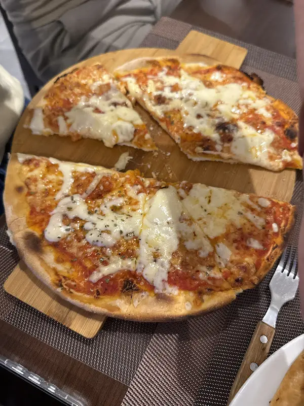 Pizzeria Piccolina_Taunus_slider_image_3