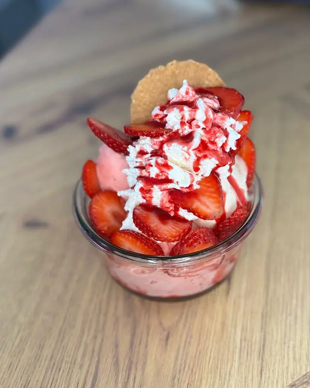 Momoka_Taunus_slider_image_2