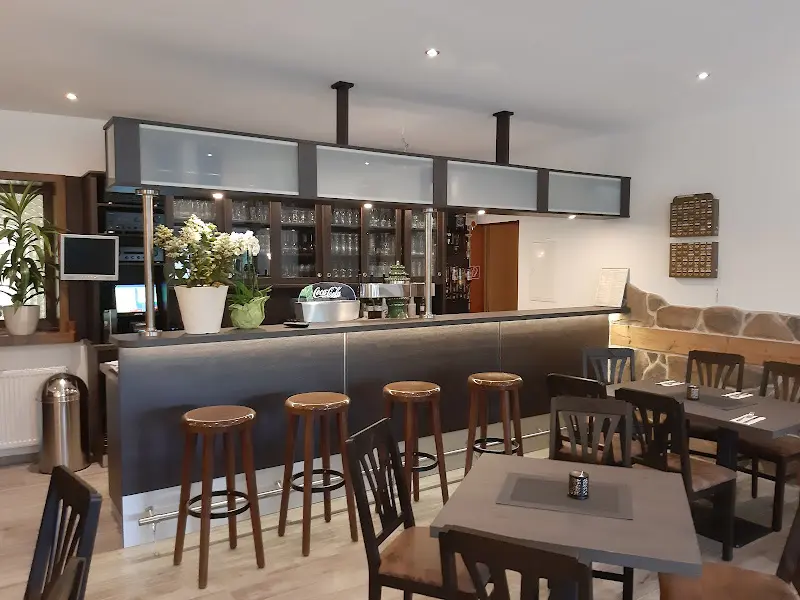 Cafe Kaiser_Lohra_slider_image_1