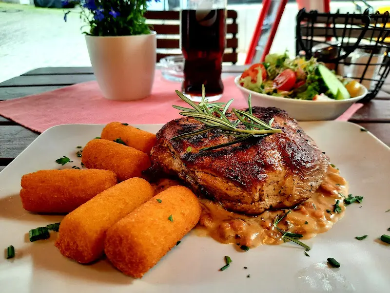 Gasthaus Burgkeller_Lahn_slider_image_3