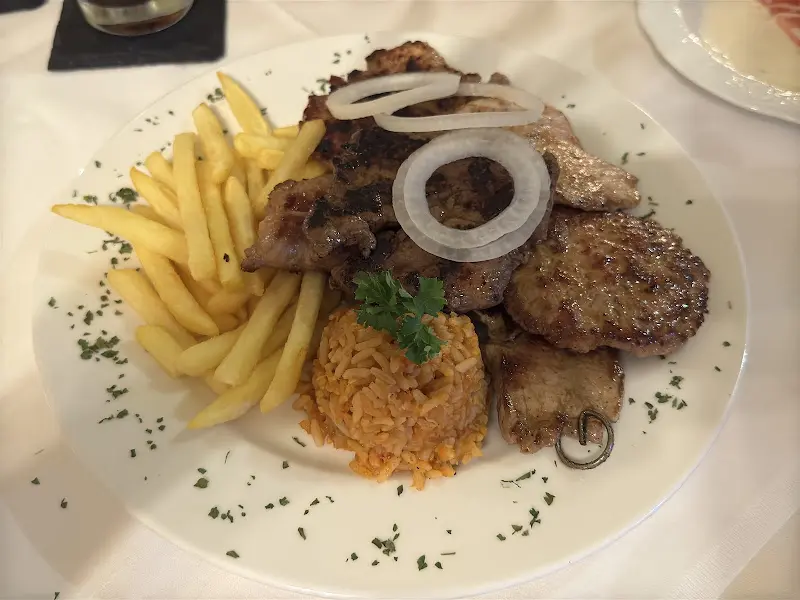 Restaurant Maslo_Lohfelden_slider_image_3