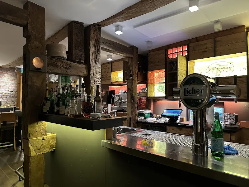 Trattoria da Monaci restaurant in Lollar