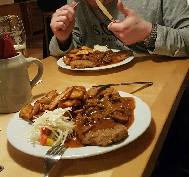 Wirtshaus zum Rosengarten_Lollar_slider_image_3