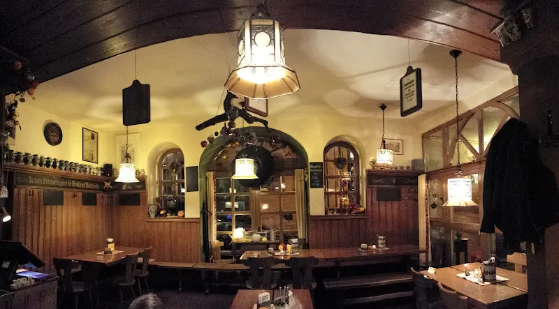 Ebbelwei-Schänke restaurant in Maintal