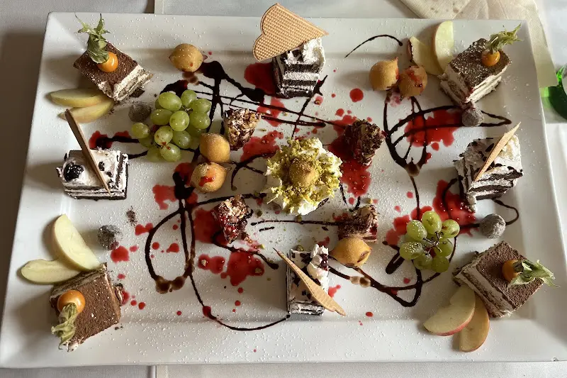 La Famiglia_Lorsch_slider_image_2