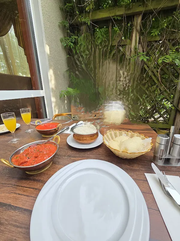 Andre Skala_India Haus_Nauen_review