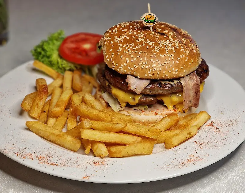 Menu_Bueno | Nauen_Nauen_image_9