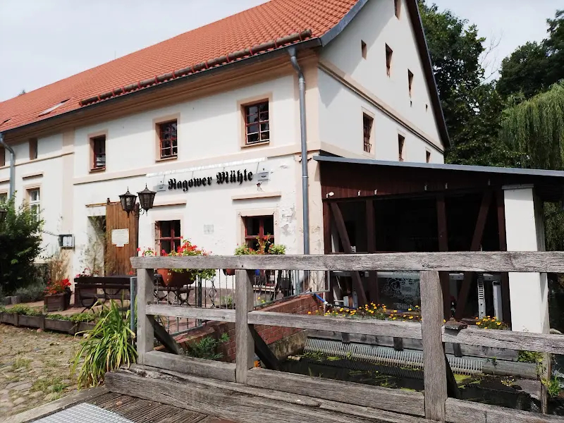 Evelyne N_Ragower Mühle_Siehdichum_reseña