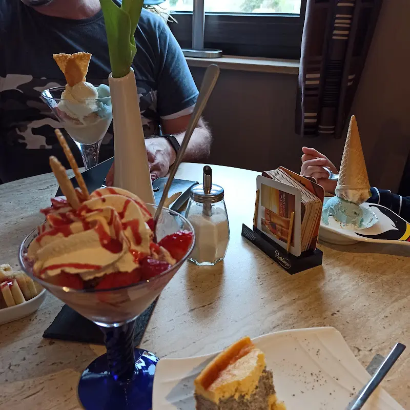 Schades Eiscafé und Pizza Prinz Perleberg_Perleberg_slider_image_3