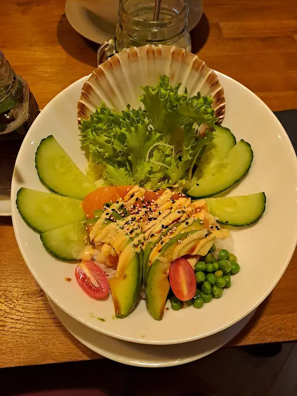Rosa Hanke_OMELYS - Indochina Cuisine und Sushi_Elsterwerda_review
