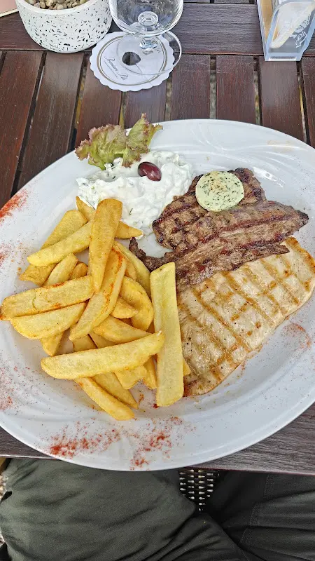 Ayman Qadri_Griechisches Restaurant KRETA_Prenzlau_recensione