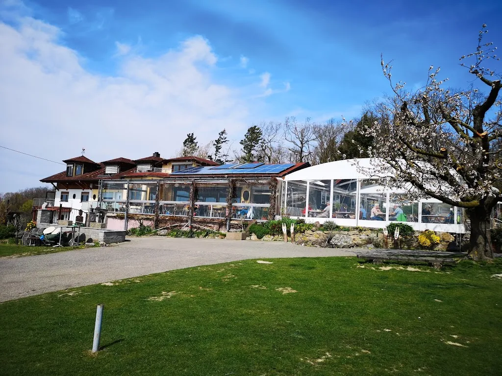 Eva Sieburg_Rasthaus Lenzenberg - Familie Bühler_Ihringen_recensione