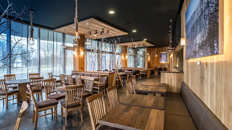 Pier 1 - Restaurant & Eiscafé am Stadthafen Senftenberg ristorante a Senftenberg