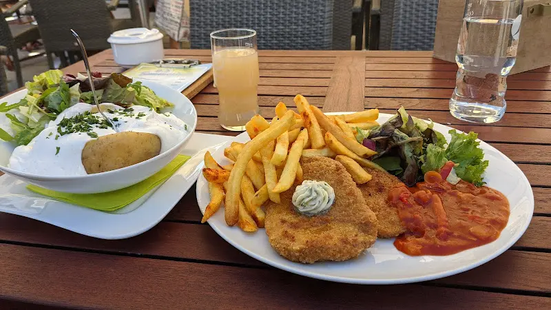 Pier 1 - Restaurant & Eiscafé am Stadthafen Senftenberg_Senftenberg_slider_image_3