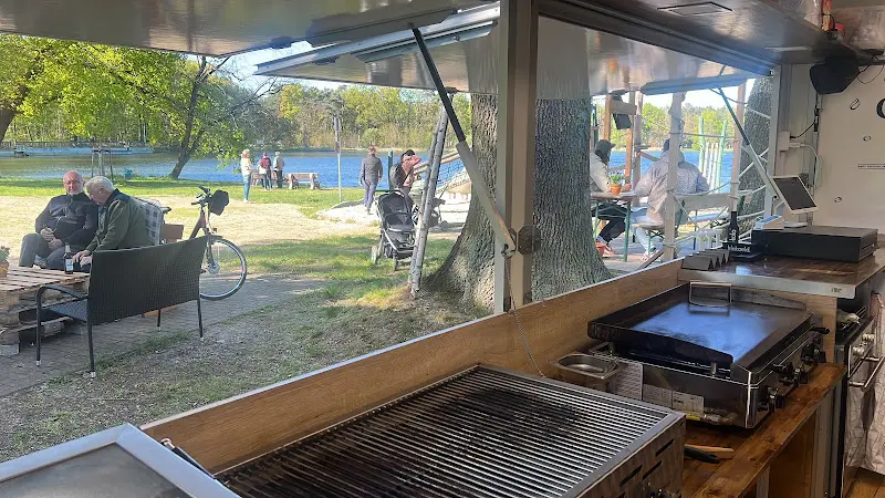 Körba-Cobana (Dein Imbiss am See) restaurant in Lebusa