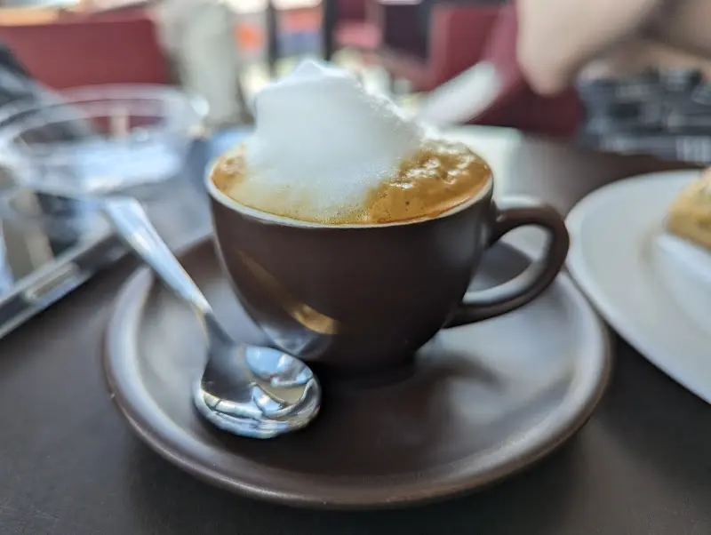 Menu_Mövenpick Café Flughafen Berlin Brandenburg_Schönefeld_image_3