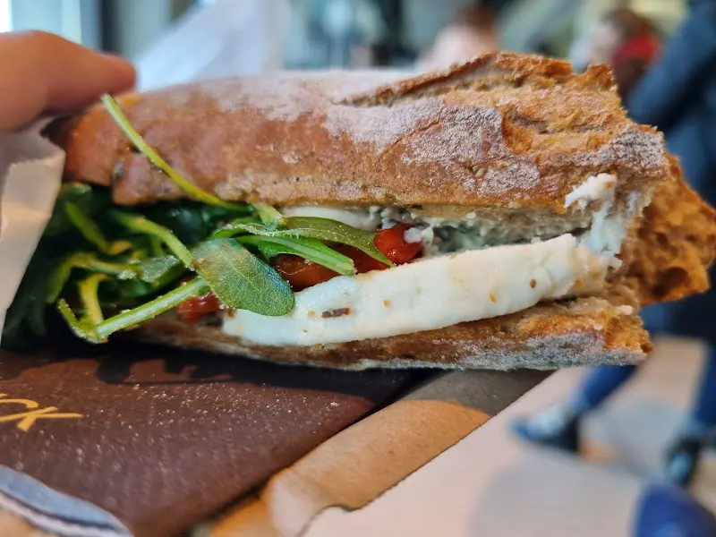 Menu_Mövenpick Café Flughafen Berlin Brandenburg_Schönefeld_image_6