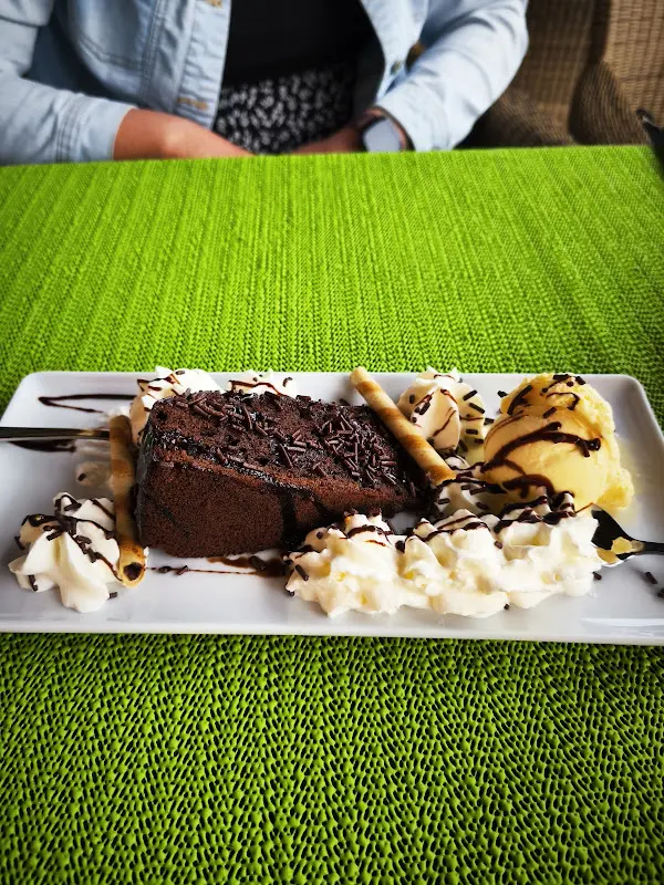 Nicki Elzemann_Barberino Restaurant_Templin_review