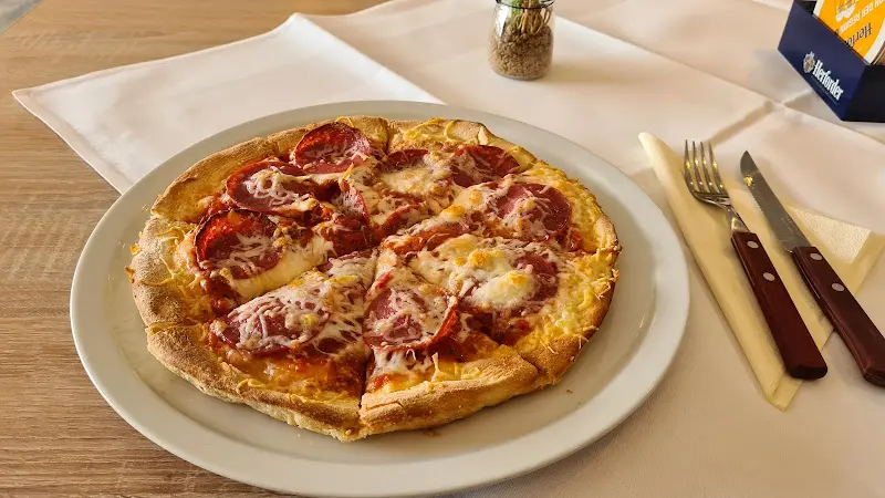 Menu_Zum Highlander Pizzeria_Treuenbrietzen_immagine_6