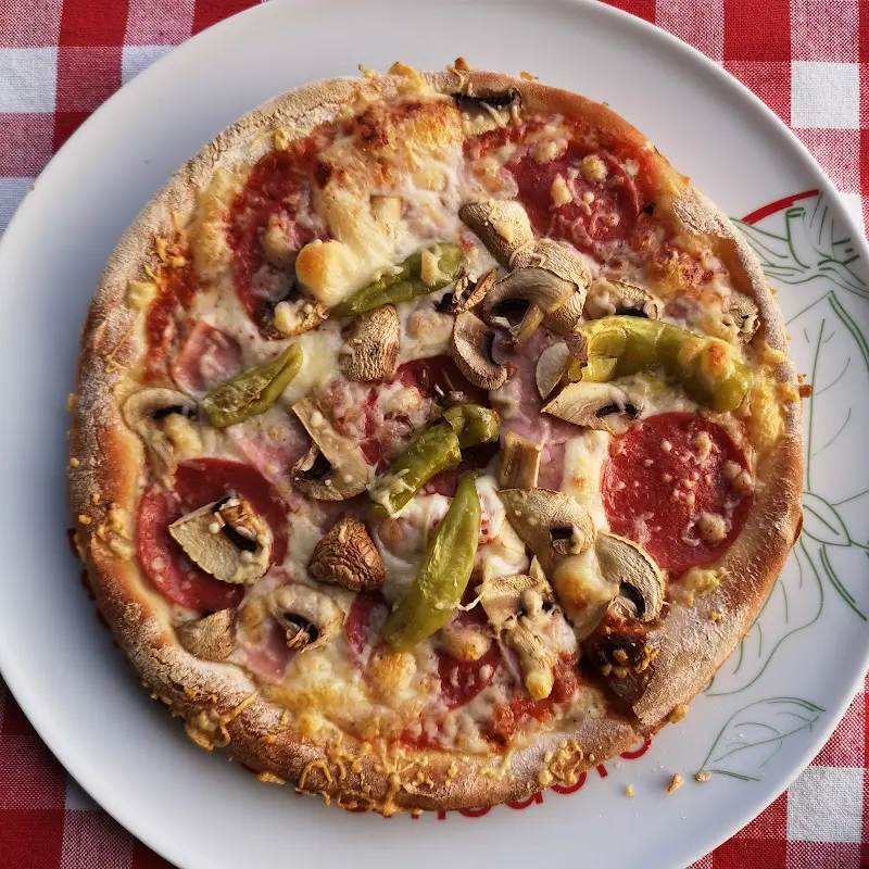 Zum Highlander Pizzeria_Treuenbrietzen_slider_image_3