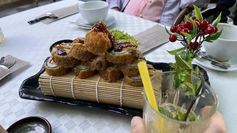 Leonid Scharf_Nagomi Fusion Kitchen_Teltow_review